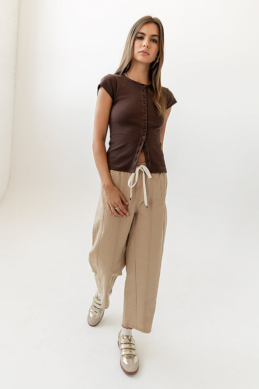 Vestia Button Up Tee in Brown