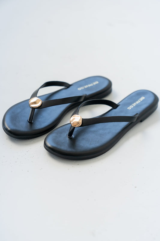 Kellen Thong Sandal in Black
