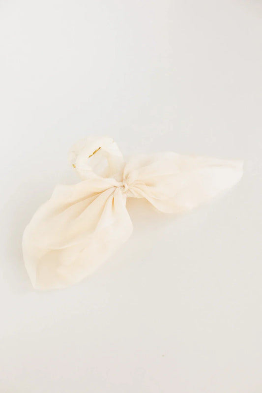Mesh Bow Claw Clip