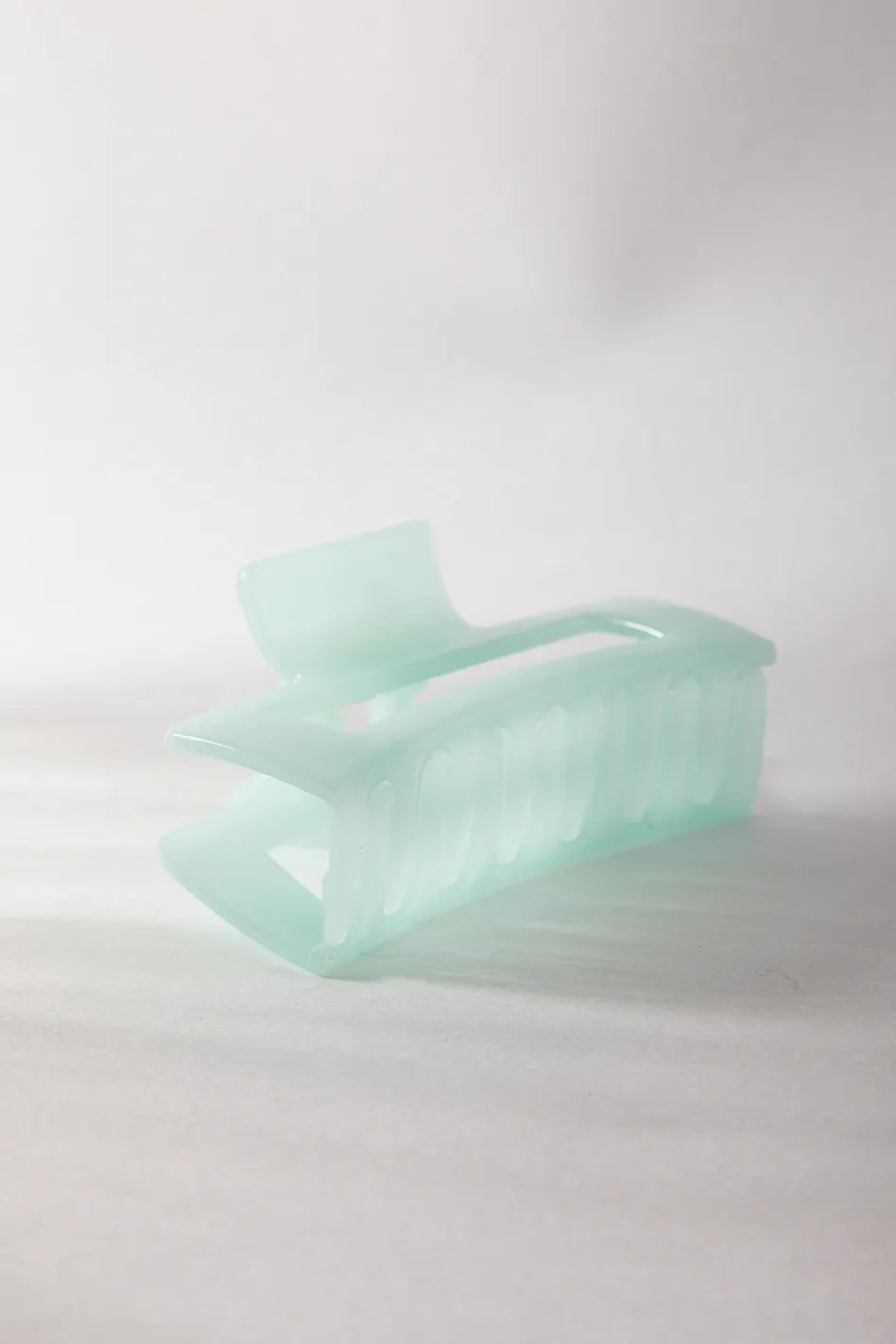 Translucent Rectangle Claw Clip in Mint