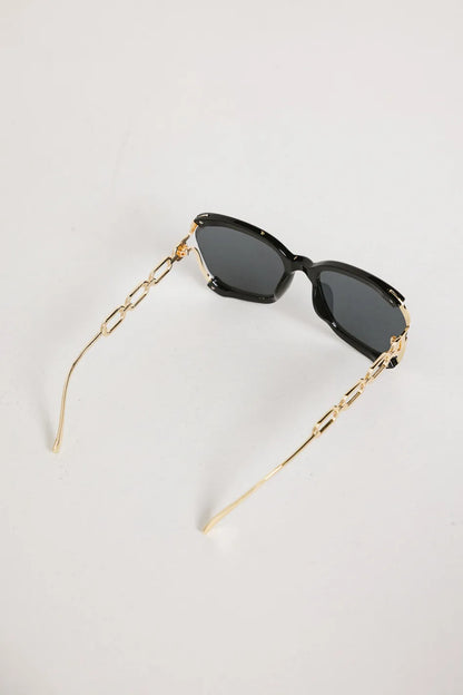 Lea Sunglasses in Black