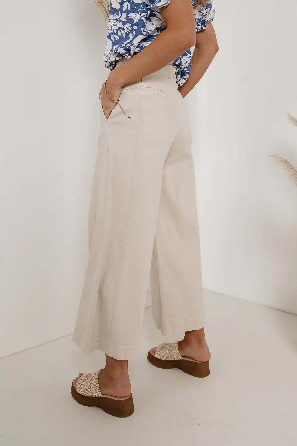Rue Wide Leg Jeans in Beige - FINAL SALE