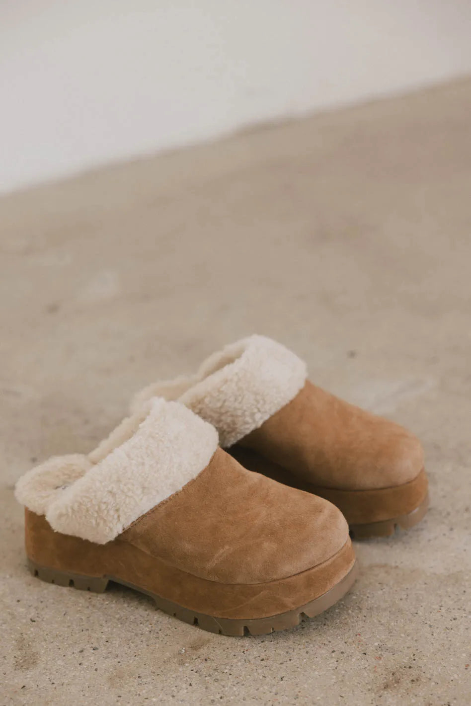 Steve Madden Juney Platform Clogs - FINAL SALE