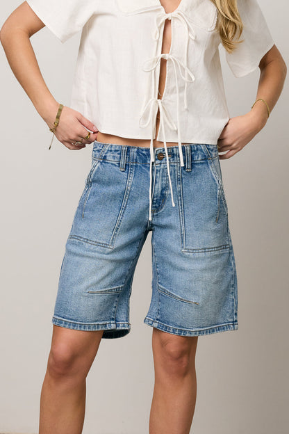 Ally Mid Rise Denim Shorts in Medium Wash - FINAL SALE