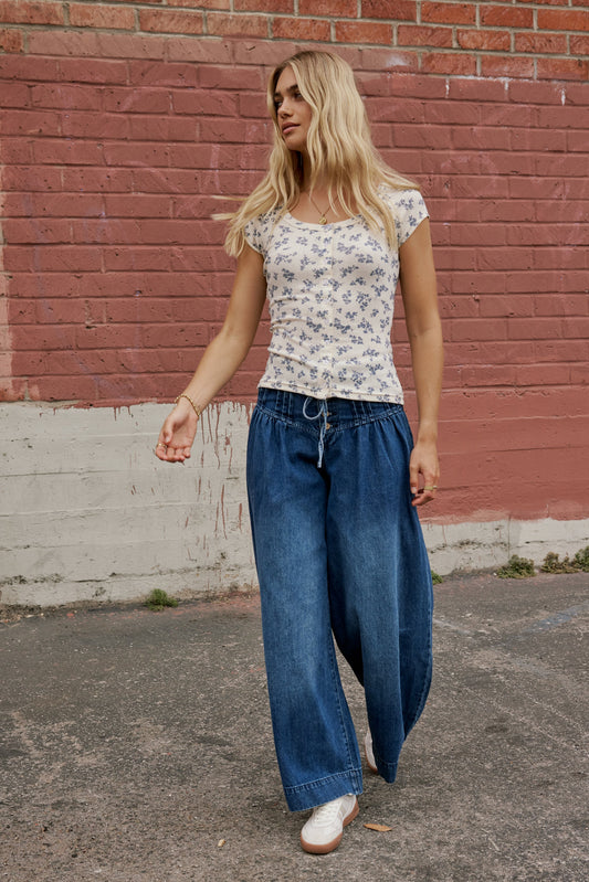 Jaynie Floral Top in Cream - FINAL SALE