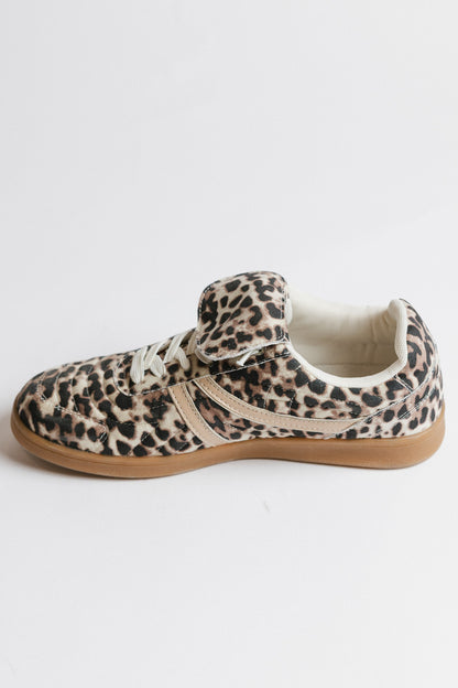 Steve Madden Madrid Sneaker in Bone