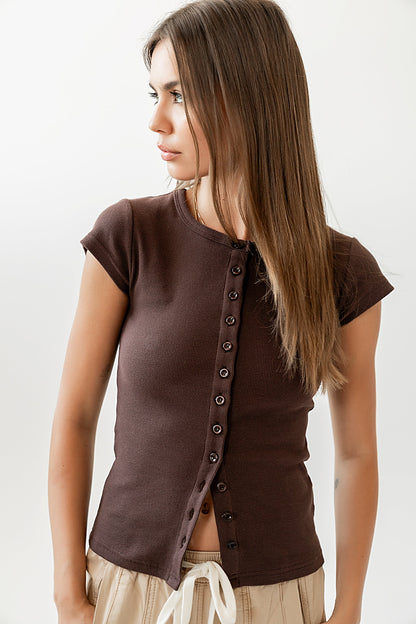 Vestia Button Up Tee in Brown
