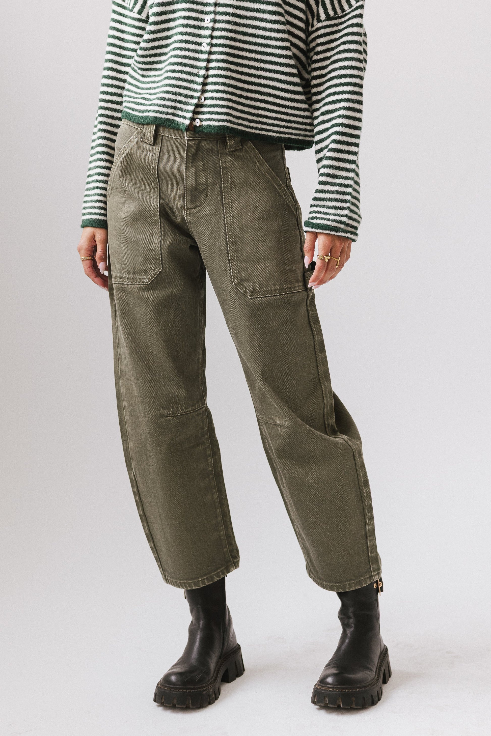 Scottie Barrel Jeans in Olive - FINAL SALE
