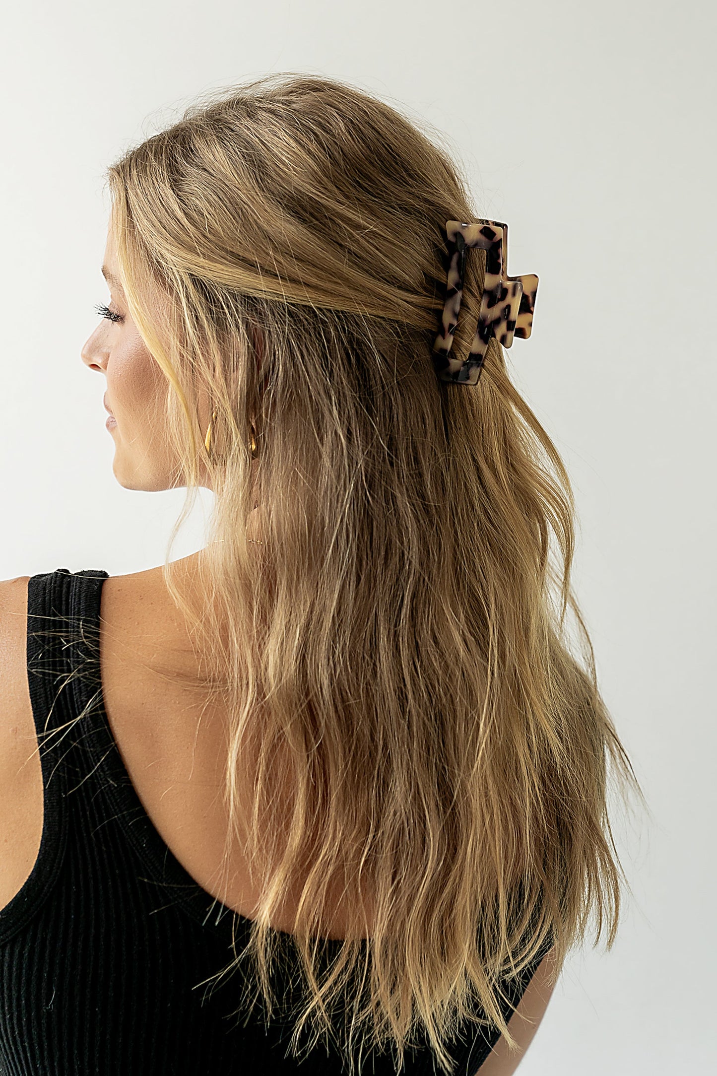Allie Inlay Claw Clip in Tortoise