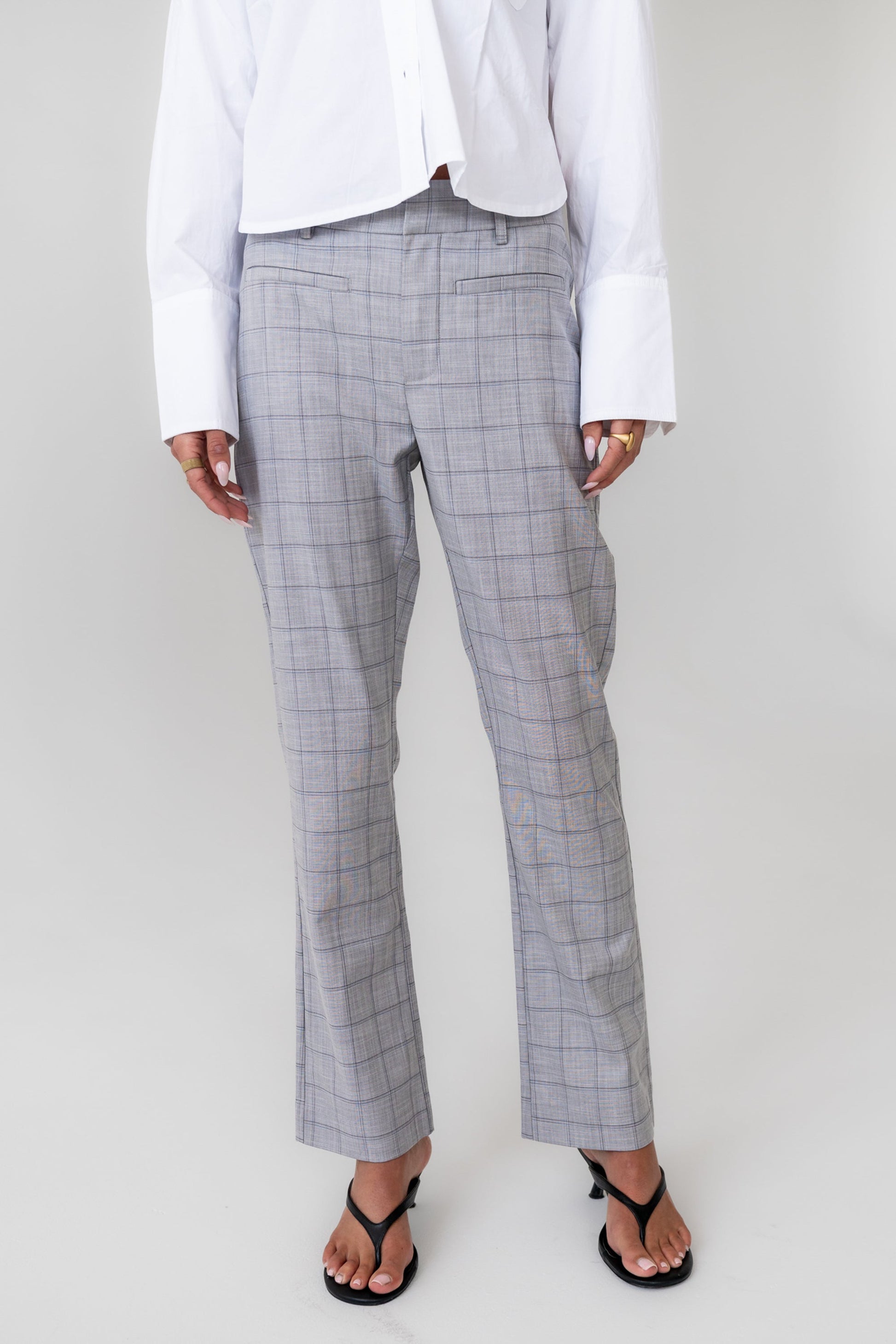 Willow Slim Straight Trouser in Grey