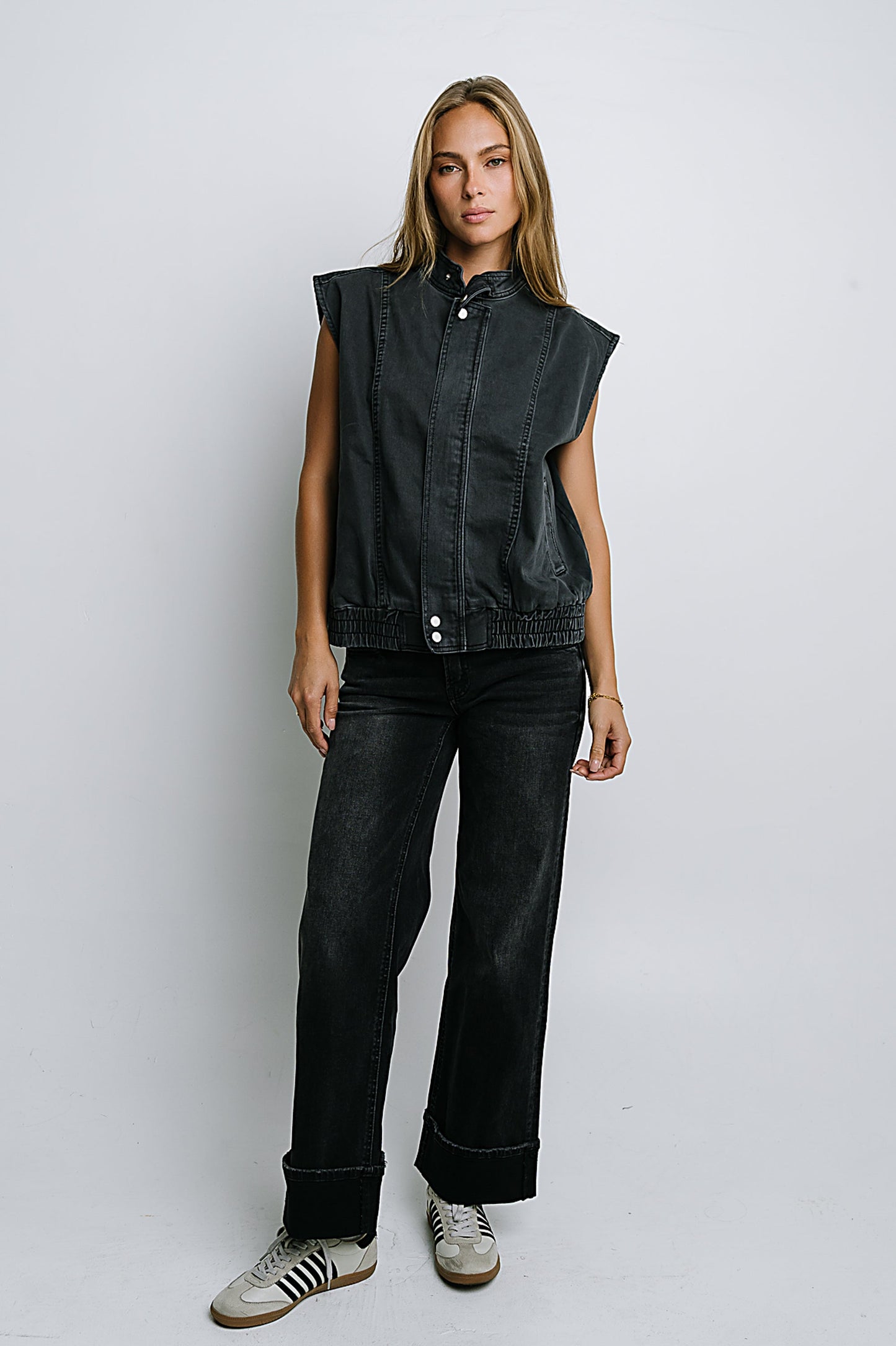 Marcia Cuffed Baggy Jeans in Faded Black