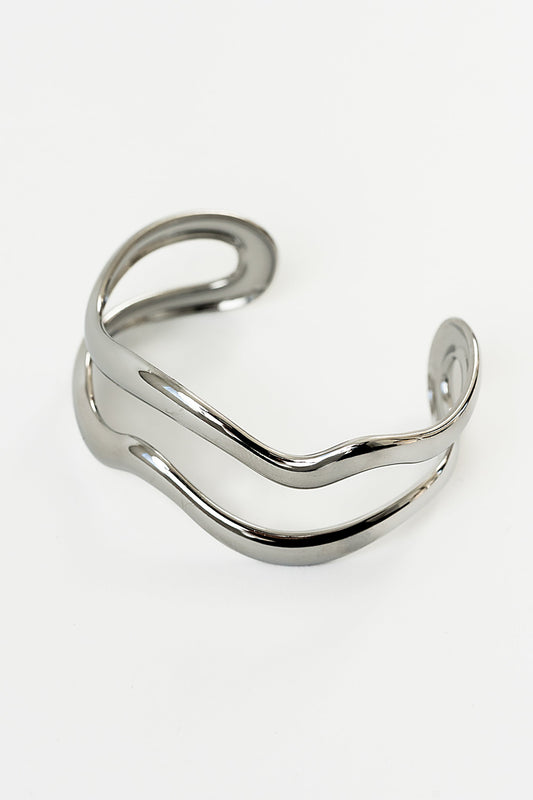Quinny Abstract Cuff in Silver
