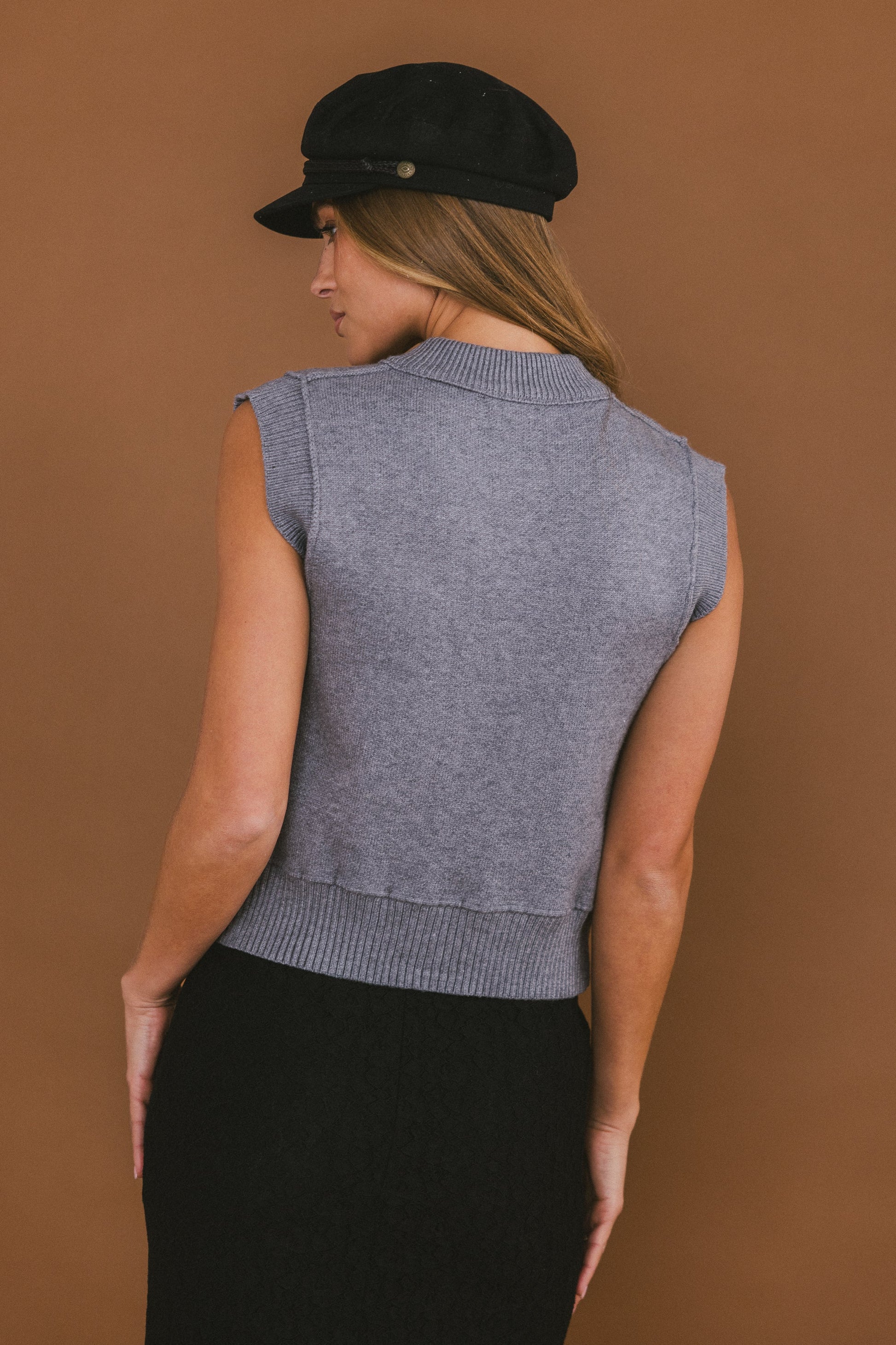 Tori Sweater Vest in Grey