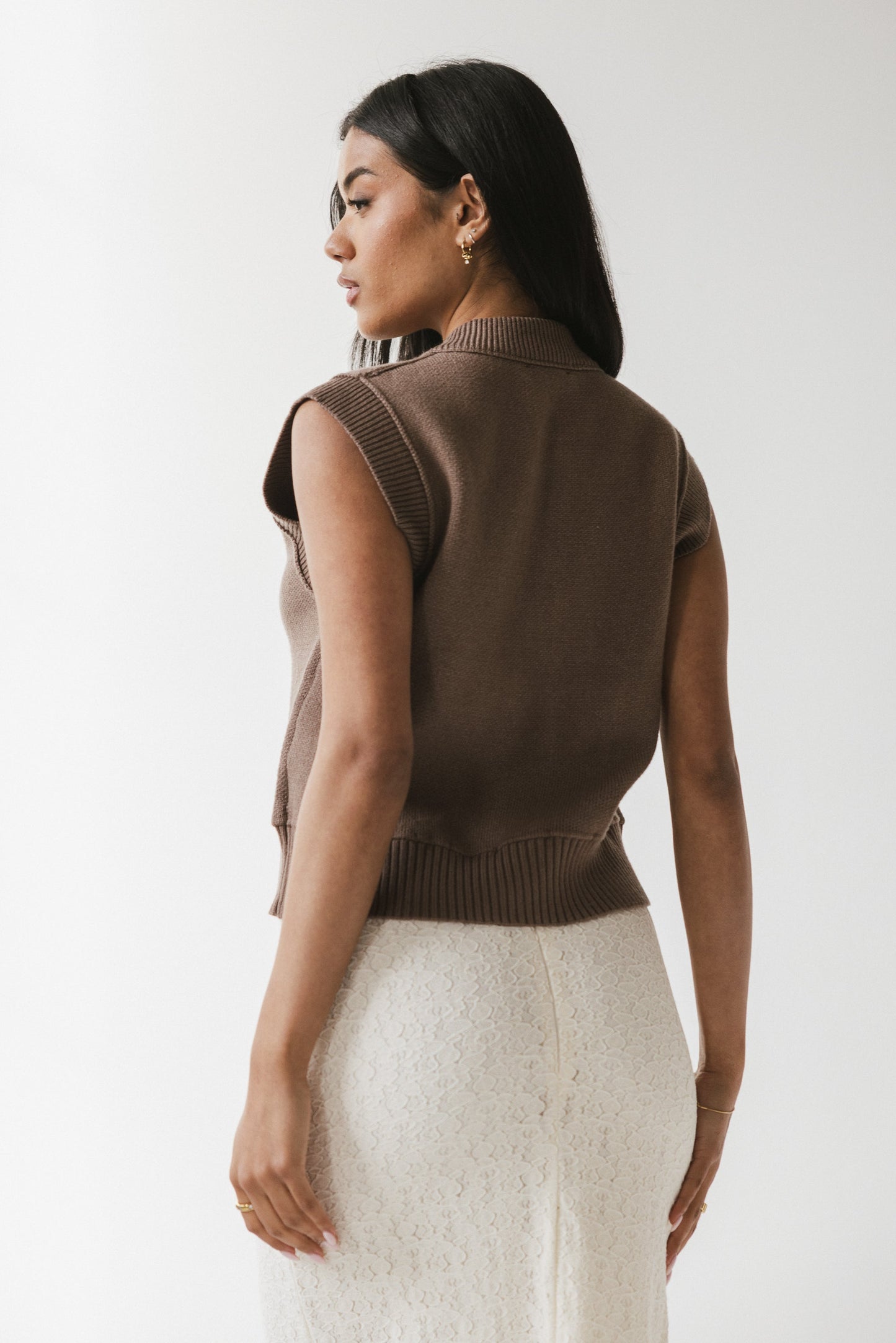 Tori Sweater Vest in Taupe