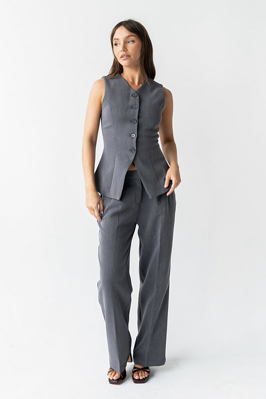 Carrie Pleated Trousers in Regular Charcoal