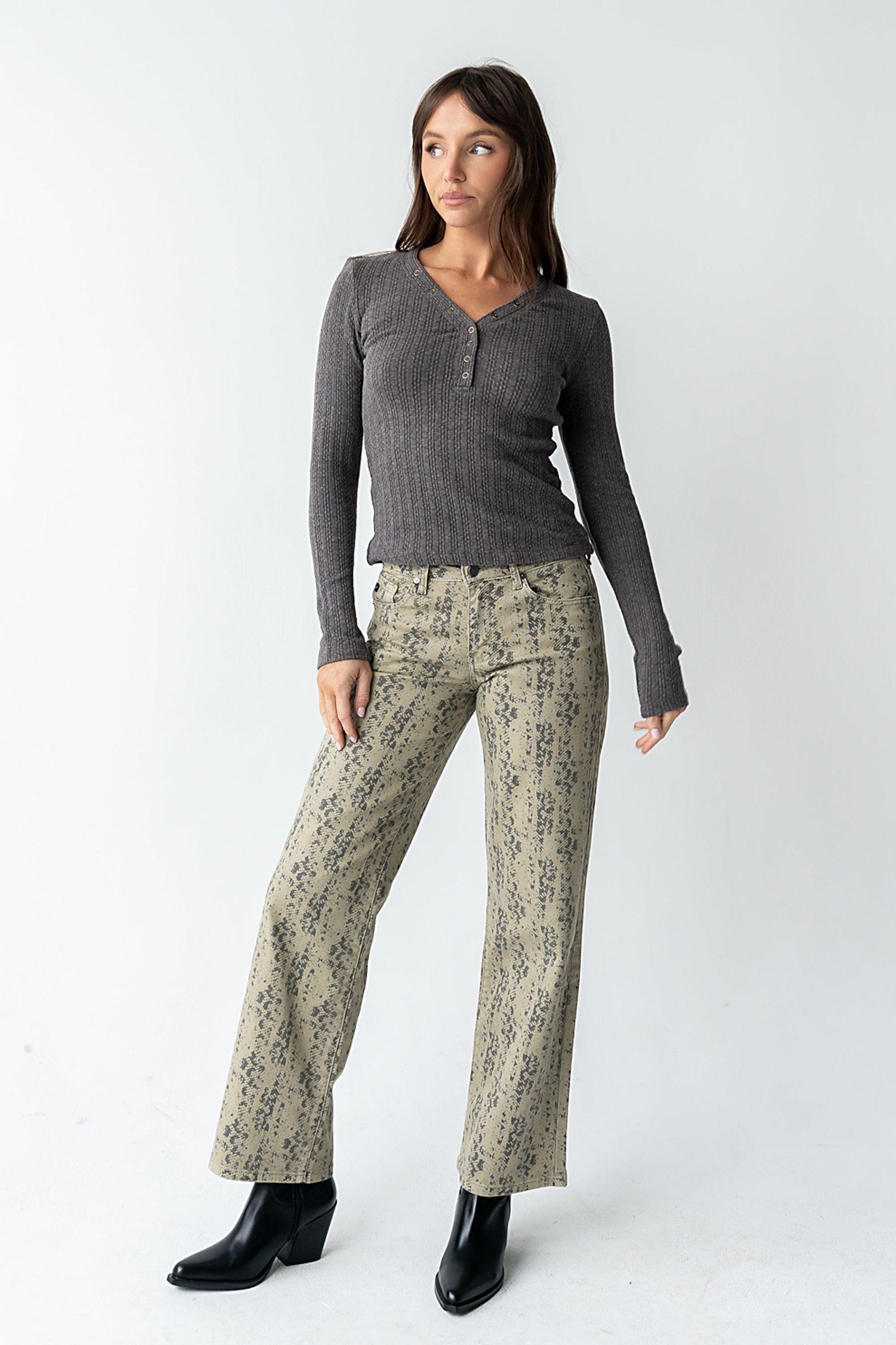 Mckayla Textured Top in Charcoal