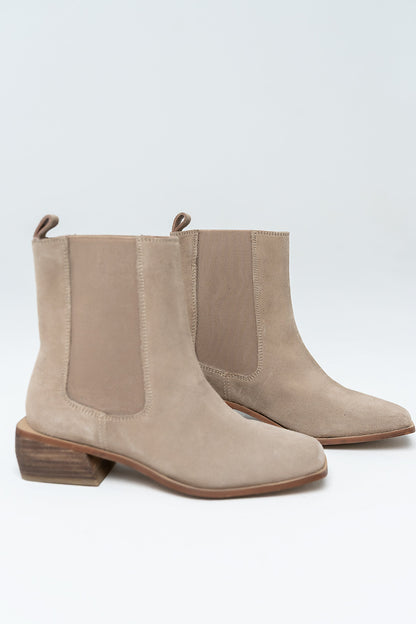 Effie Ankle Boot in Taupe