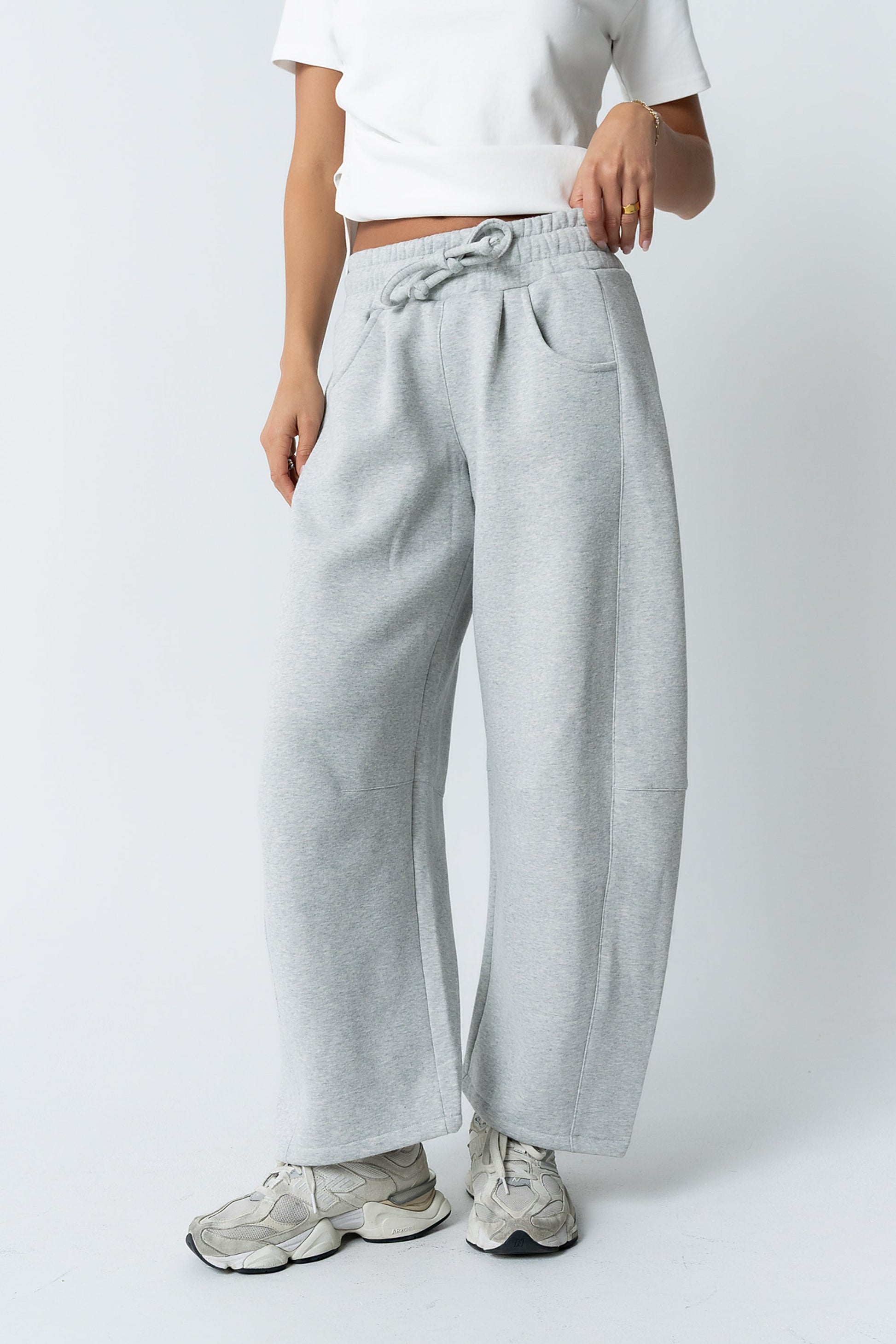 Maribel Barrel Sweatpants in Grey