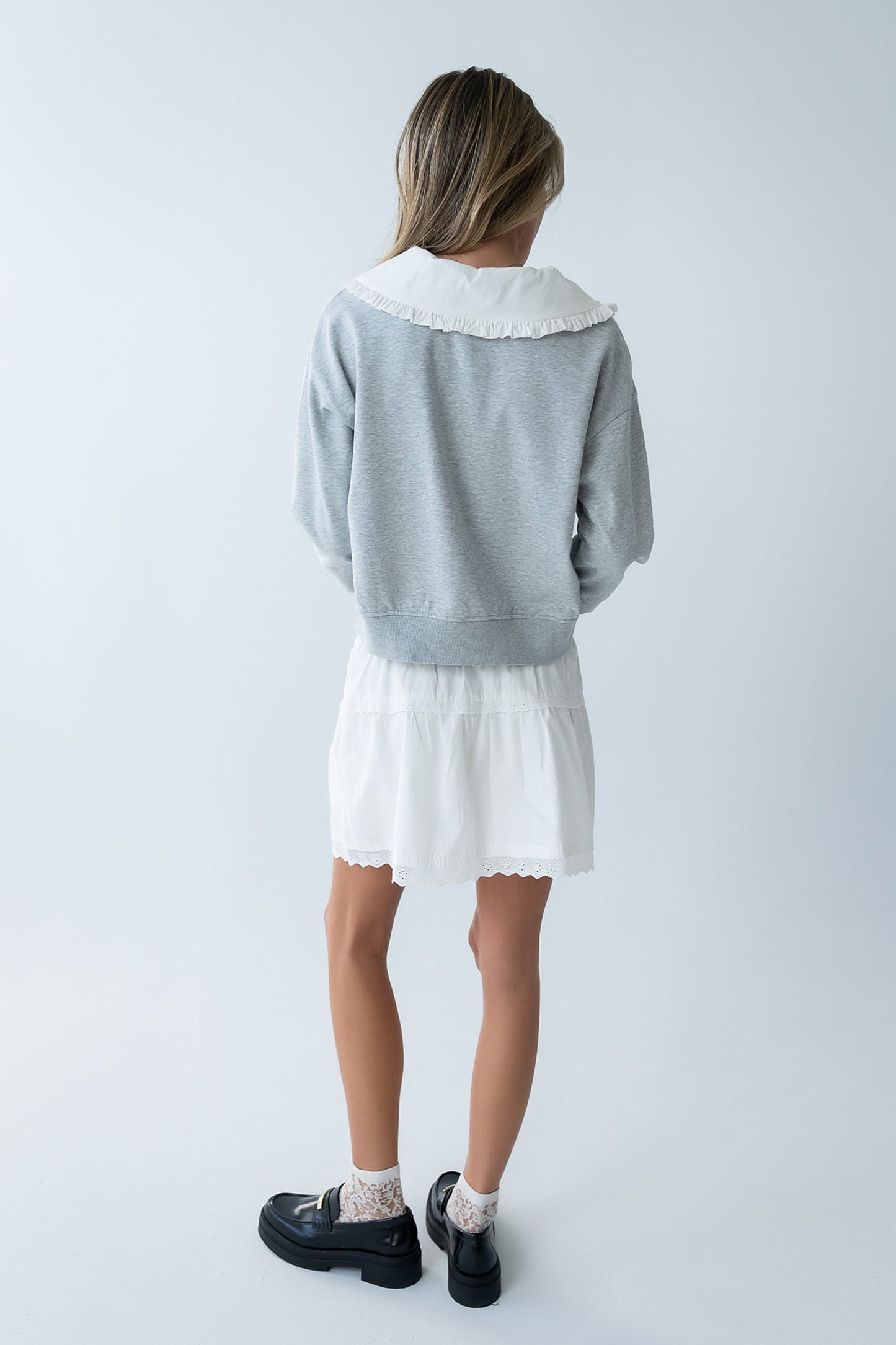 Eddie Collared Sweatshirt in Heather Grey