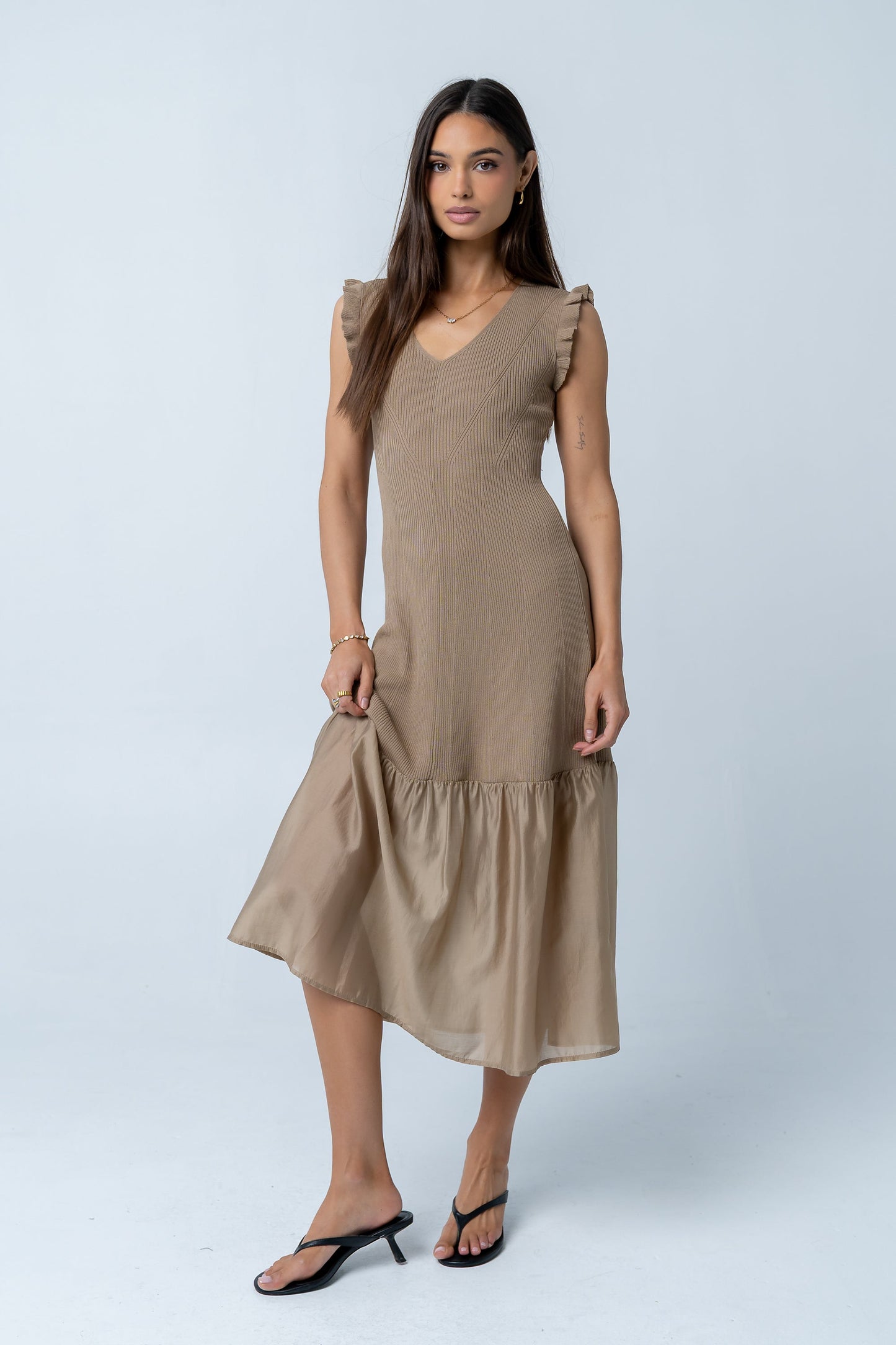 Lara Ribbed Midi Dress in Mocha