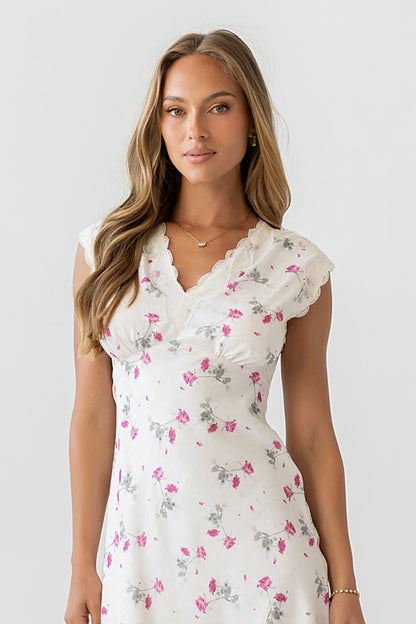 Brinkley Floral Maxi Dress in Berry