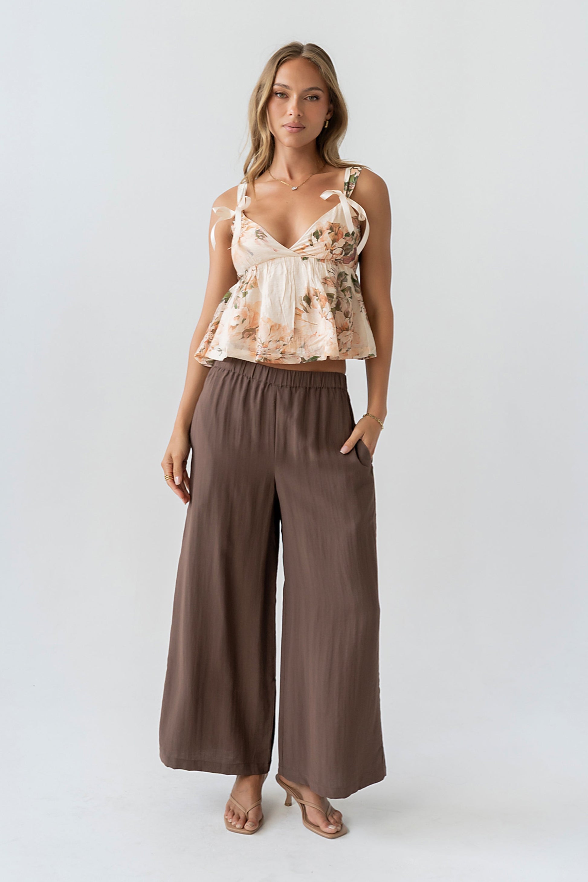 Lee Wide Leg Pants in Brown