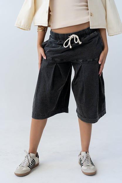 Micha Pleated Shorts in Black