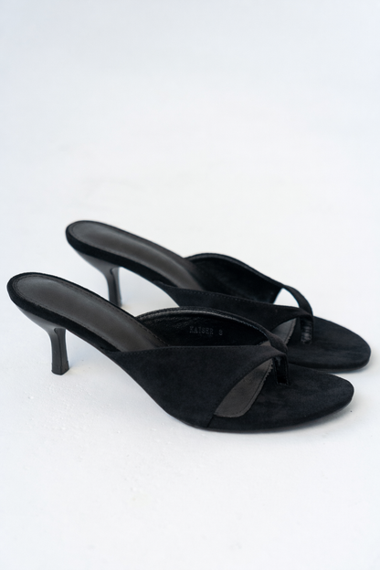 Kaiser Kitten Heel in Black