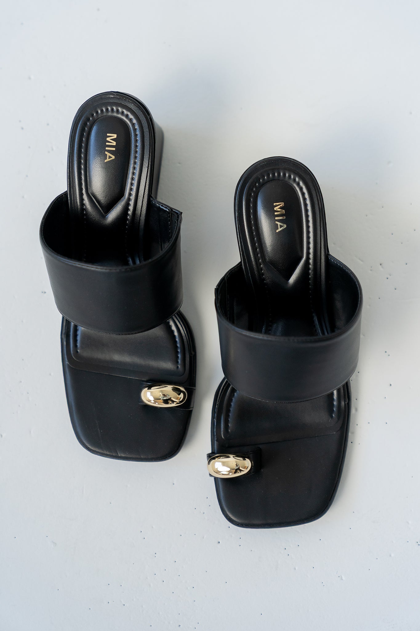 Fawn Block Heel in Black