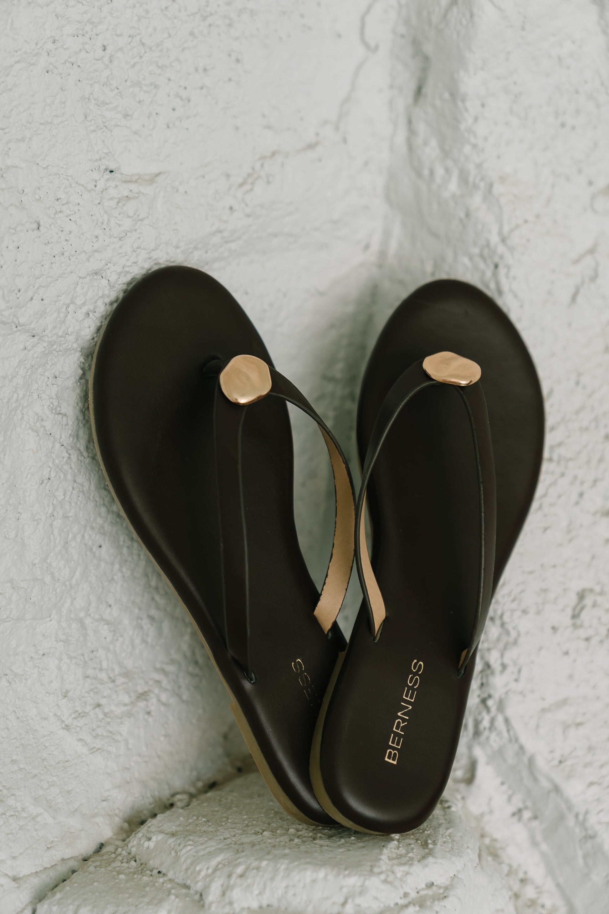Kellen Thong Sandal in Black