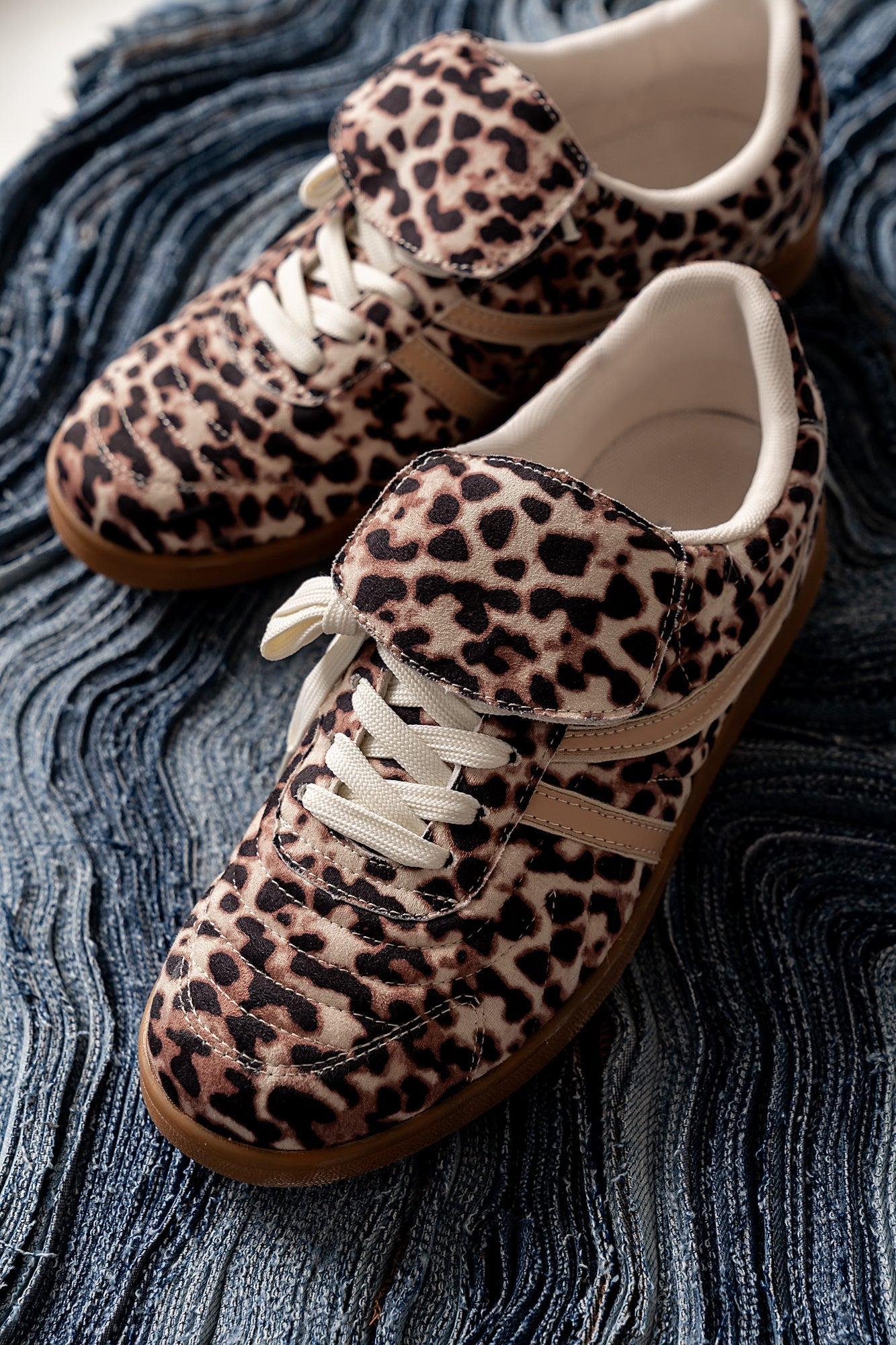 Steve Madden Madrid Sneaker in Bone